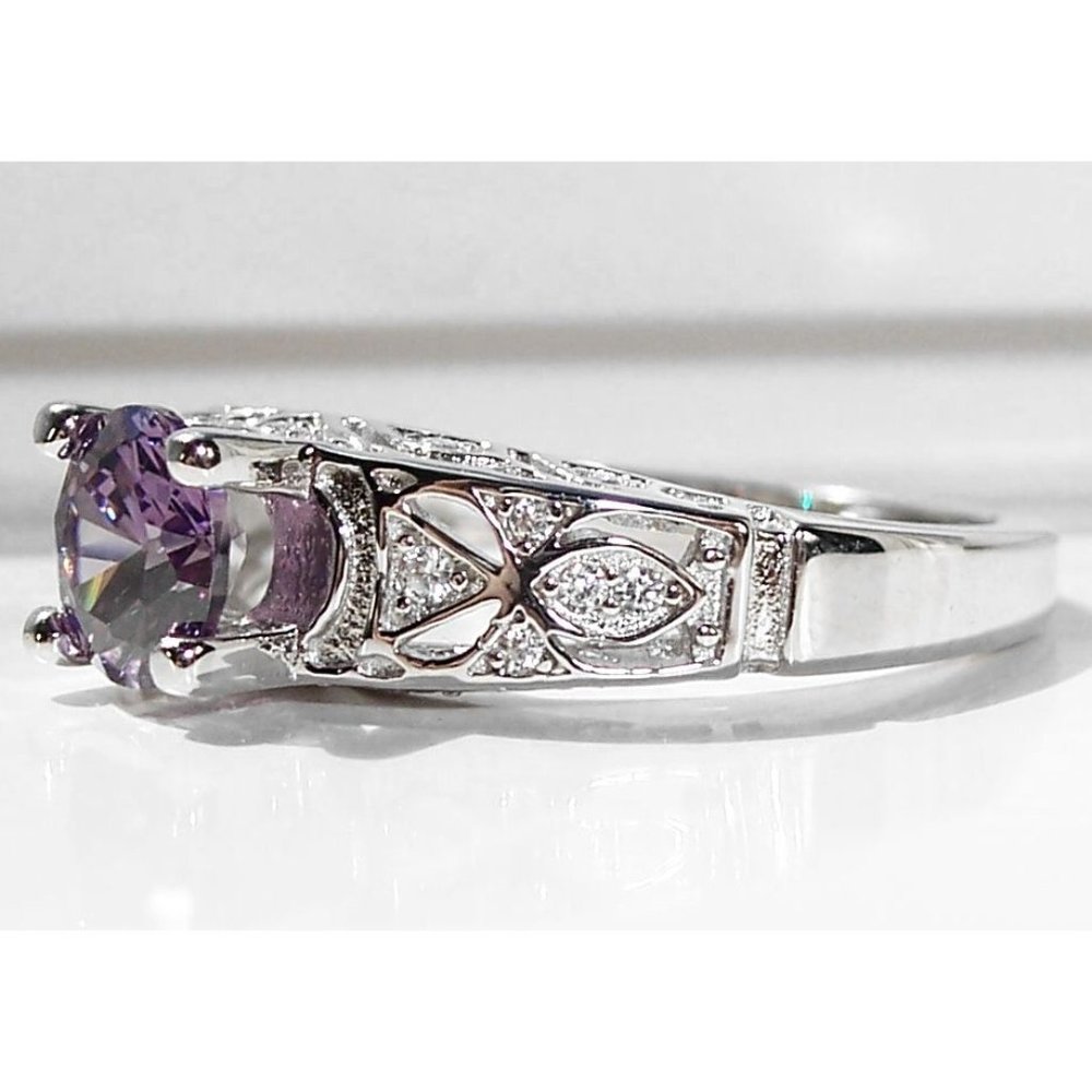 925 STERLING SILVER Round Cut Simulated Amethyst Cubic Zirconia Ring - Picture 2 of 16